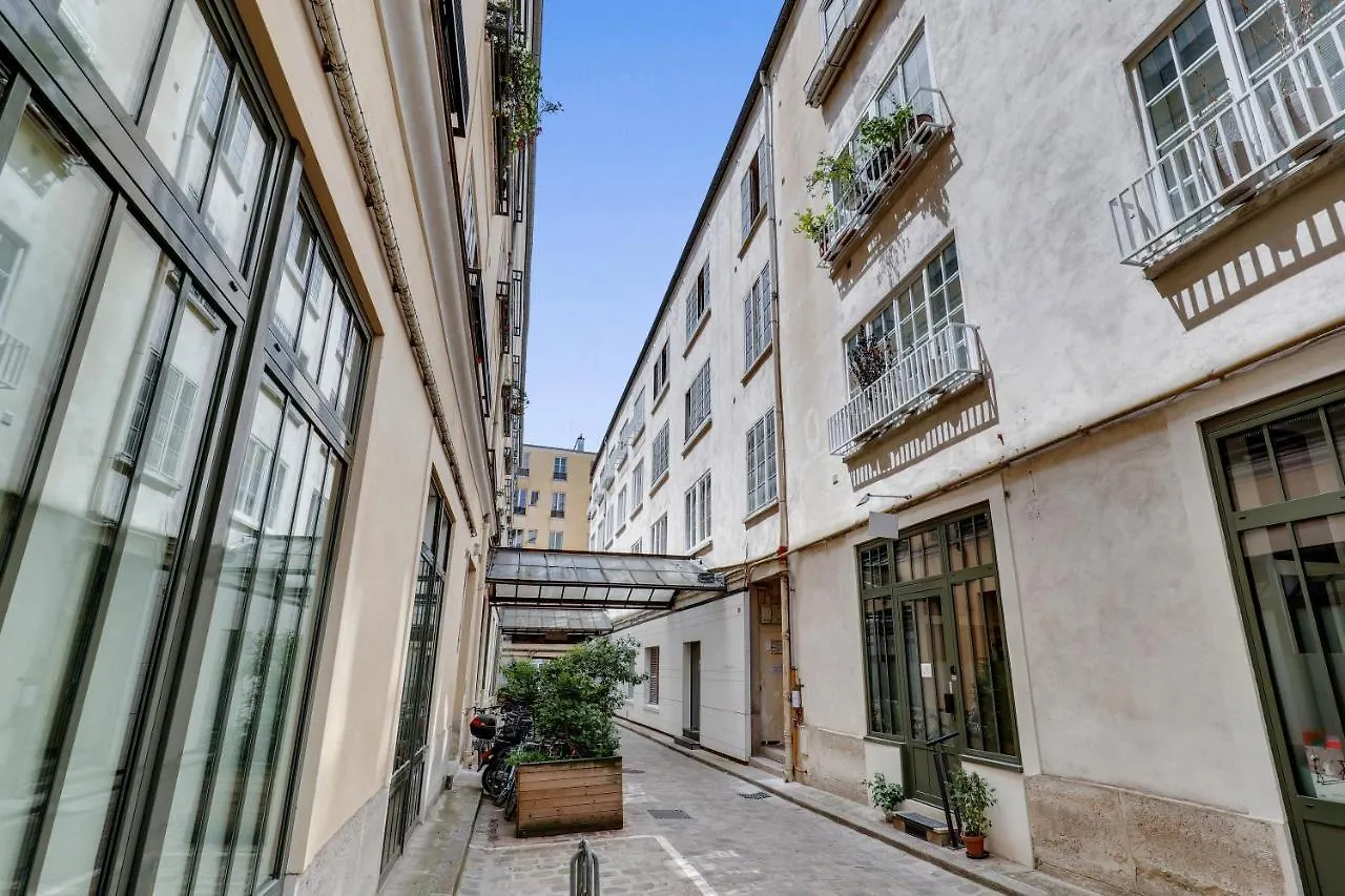 Apartment Duplex Calme Et Lumineux Au Coeur De Bastille Paris France