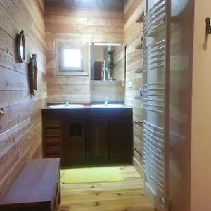 https://maison-chaleureuse-en-ariege.midi-pyreneeshotels.com
